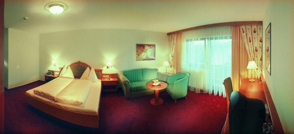 Hotel Sonnenuhr Kramsach Extérieur photo