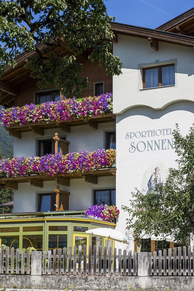 Hotel Sonnenuhr Kramsach Extérieur photo