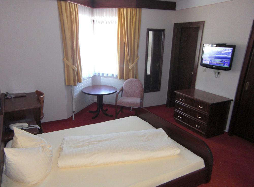 Hotel Sonnenuhr Kramsach Extérieur photo