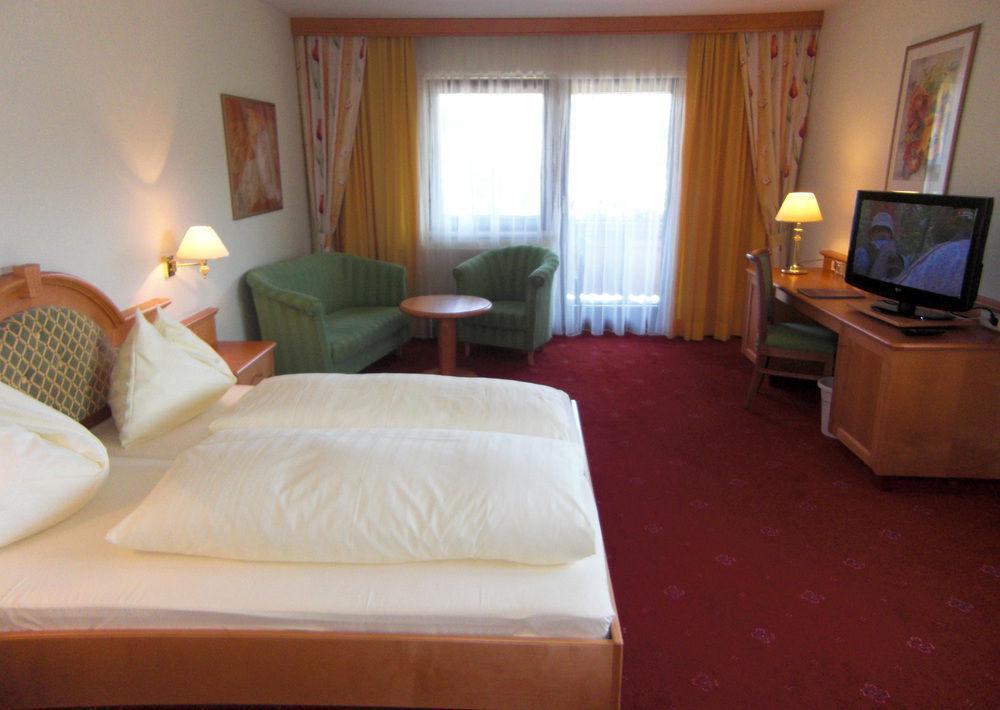 Hotel Sonnenuhr Kramsach Extérieur photo
