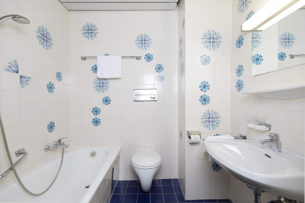 Hotel Sonnenuhr Kramsach Chambre photo