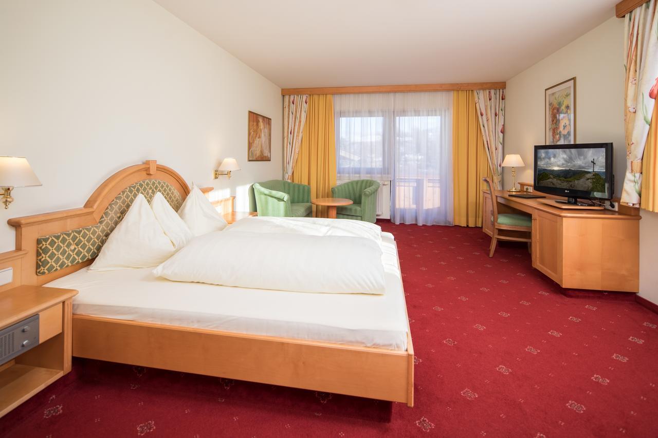 Hotel Sonnenuhr Kramsach Extérieur photo