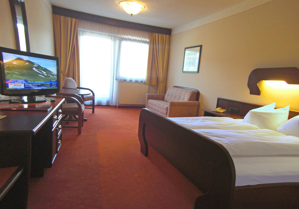 Hotel Sonnenuhr Kramsach Extérieur photo