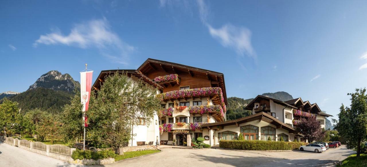 Hotel Sonnenuhr Kramsach Extérieur photo